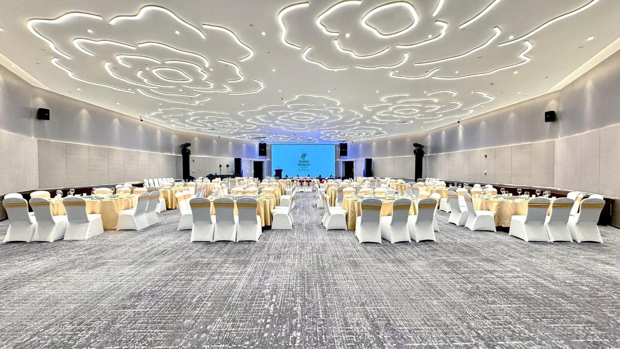 Holiday Inn Zhengzhou Zhongzhou By Ihg Εξωτερικό φωτογραφία